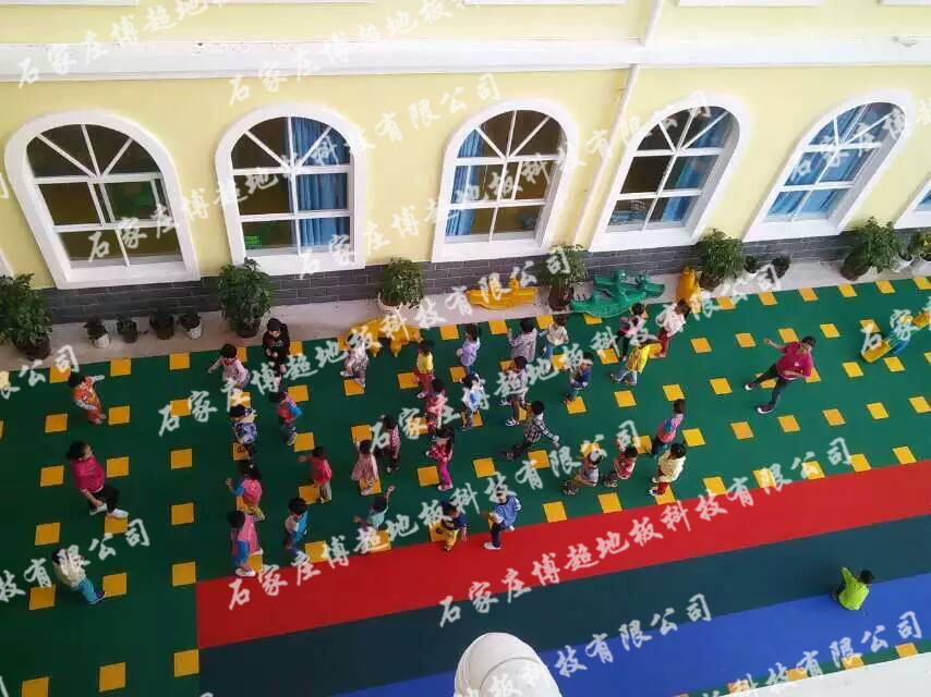 幼兒園地板 戶(hù)外幼兒園懸浮拼裝地板